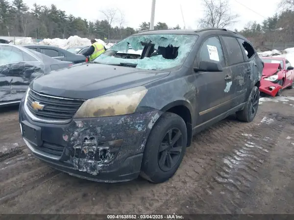 1GNKVFED5GJ279210 2016 CHEVROLET TRAVERSE - Image 2