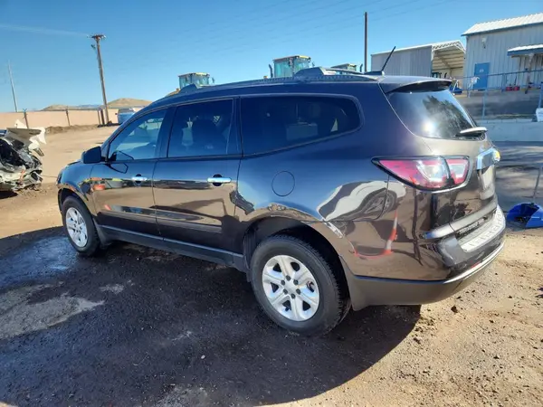 1GNKVFED5HJ144133 2017 CHEVROLET TRAVERSE - Image 2