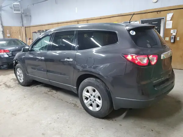 1GNKVFED5HJ217792 2017 CHEVROLET TRAVERSE - Image 2