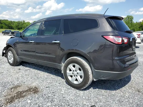 1GNKVFED6HJ176640 2017 CHEVROLET TRAVERSE - Image 2