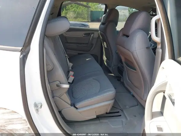 1GNKVFED6HJ338279 2017 CHEVROLET TRAVERSE - Image 8