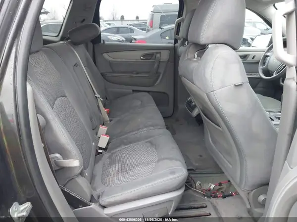 1GNKVFED7HJ141802 2017 CHEVROLET TRAVERSE - Image 8