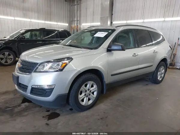 1GNKVFED8GJ301927 2016 CHEVROLET TRAVERSE - Image 2