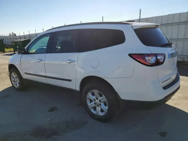 1GNKVFED8HJ309169 2017 CHEVROLET TRAVERSE - Image 2