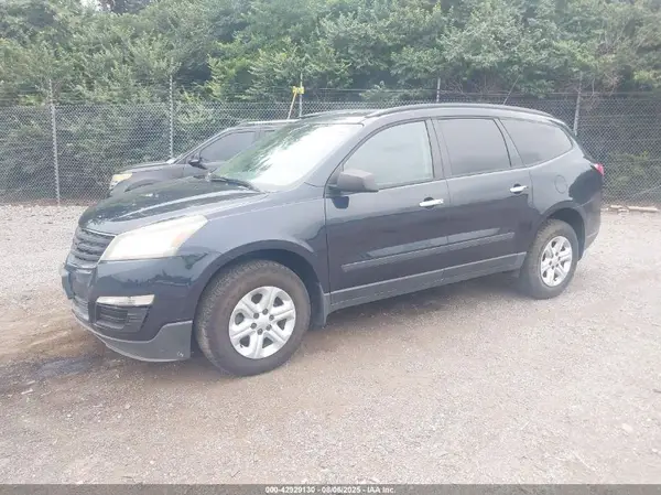 1GNKVFED9GJ196086 2016 CHEVROLET TRAVERSE - Image 2