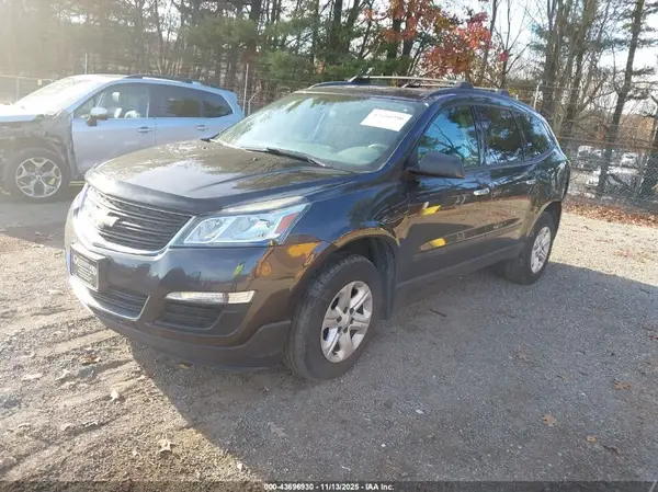 1GNKVFED9HJ252755 2017 CHEVROLET TRAVERSE - Image 2