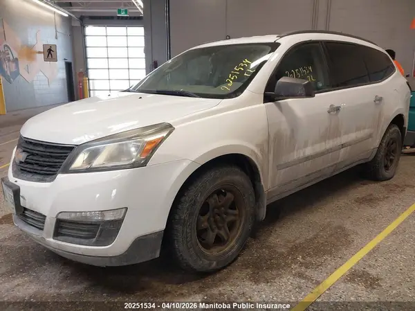 1GNKVFEDXHJ104940 2017 CHEVROLET TRAVERSE - Image 2