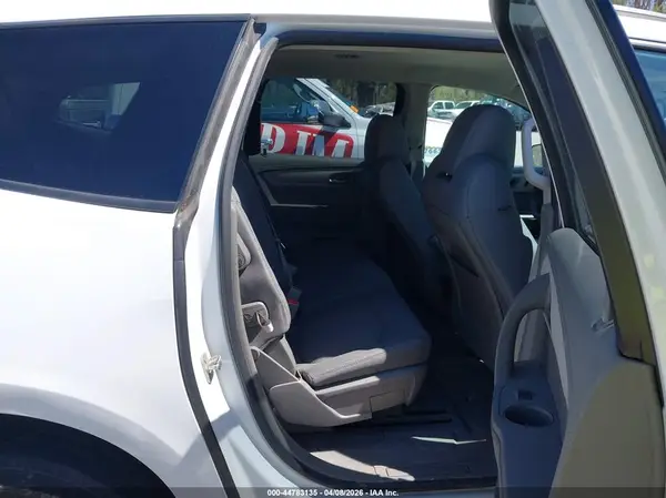 1GNKVFEDXHJ243062 2017 CHEVROLET TRAVERSE - Image 8