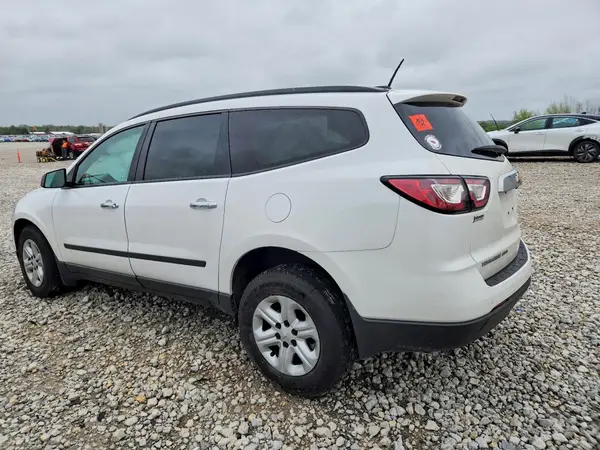 1GNKVFEDXHJ281522 2017 CHEVROLET TRAVERSE - Image 2