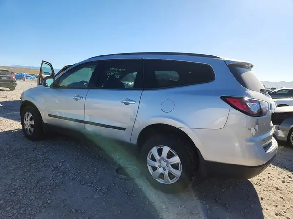 1GNKVFKD0GJ136931 2016 CHEVROLET TRAVERSE - Image 2