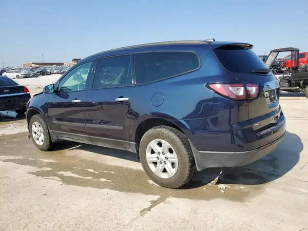1GNKVFKD0GJ220456 2016 CHEVROLET TRAVERSE - Image 2