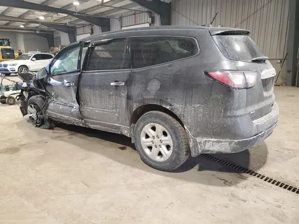1GNKVFKD0GJ262867 2016 CHEVROLET TRAVERSE - Image 2