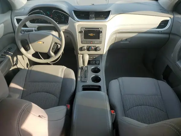 1GNKVFKD0HJ137952 2017 CHEVROLET TRAVERSE - Image 8