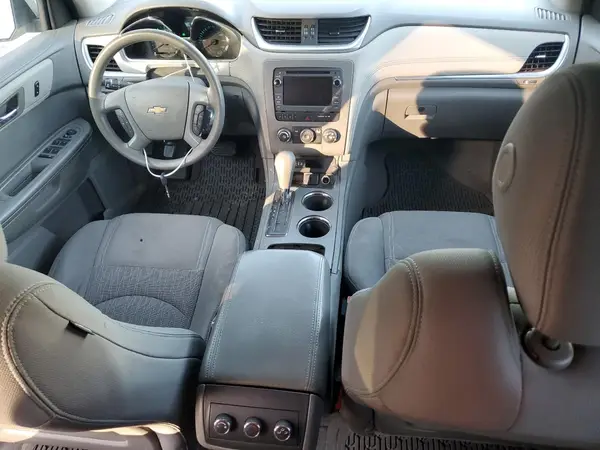 1GNKVFKD0HJ174127 2017 CHEVROLET TRAVERSE - Image 8