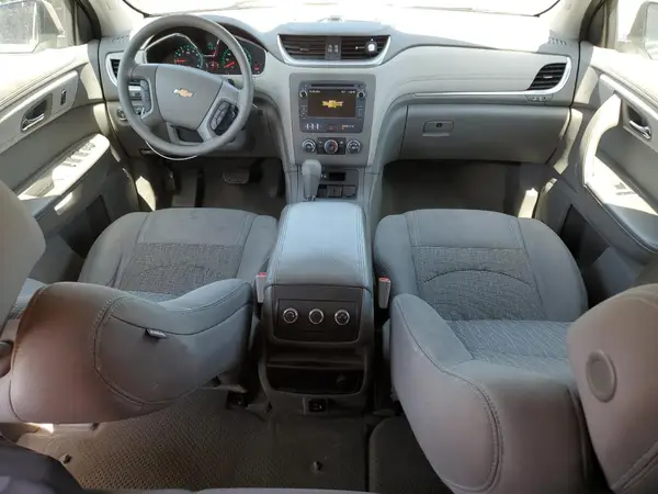 1GNKVFKD1HJ160642 2017 CHEVROLET TRAVERSE - Image 8