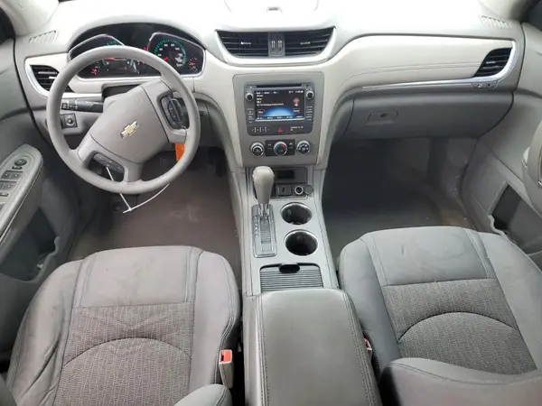 1GNKVFKD1HJ215266 2017 CHEVROLET TRAVERSE - Image 8