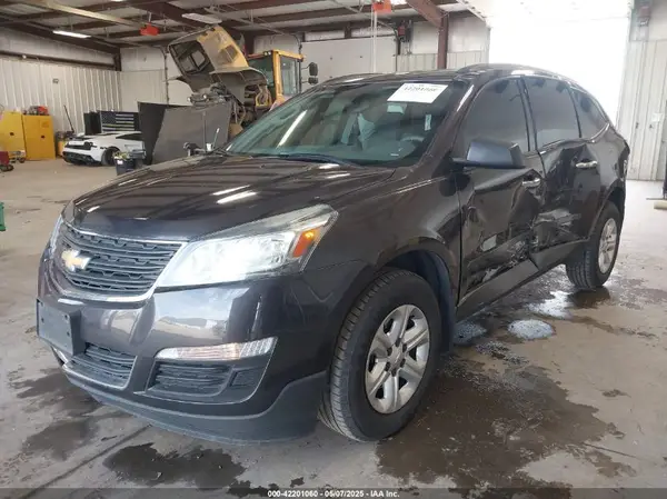 1GNKVFKD2GJ177268 2016 CHEVROLET TRAVERSE - Image 2