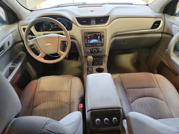 1GNKVFKD3HJ252450 2017 CHEVROLET TRAVERSE - Image 8