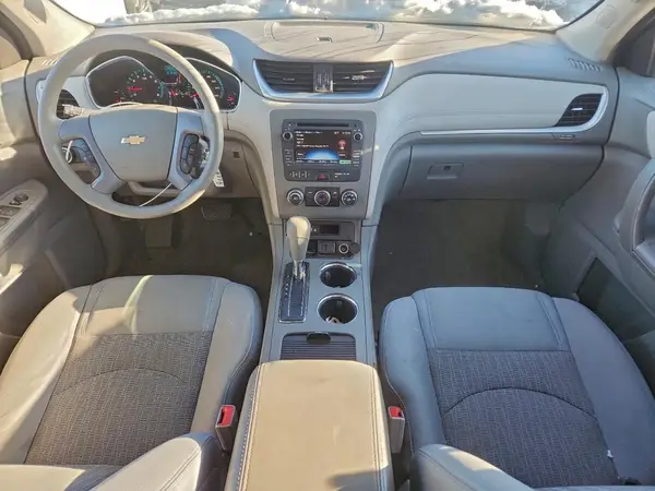 1GNKVFKD3HJ260919 2017 CHEVROLET TRAVERSE - Image 8