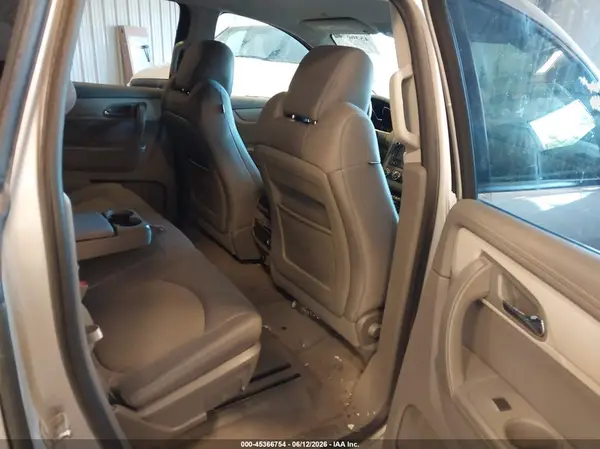 1GNKVFKD3HJ298960 2017 CHEVROLET TRAVERSE - Image 8
