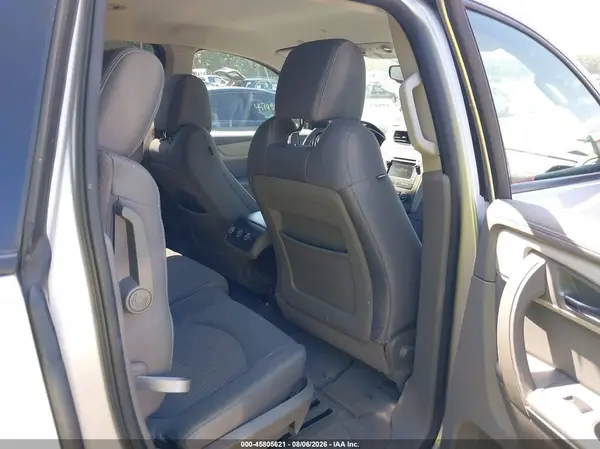 1GNKVFKD3HJ327860 2017 CHEVROLET TRAVERSE - Image 8