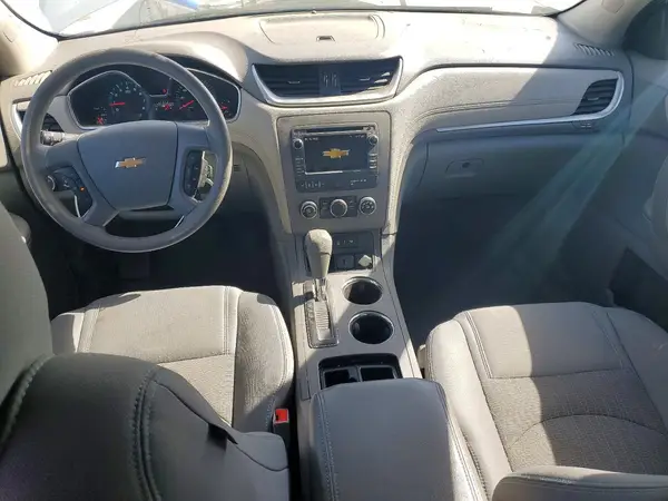 1GNKVFKD3HJ352564 2017 CHEVROLET TRAVERSE - Image 8