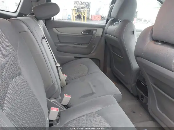 1GNKVFKD3HJ353567 2017 CHEVROLET TRAVERSE - Image 8