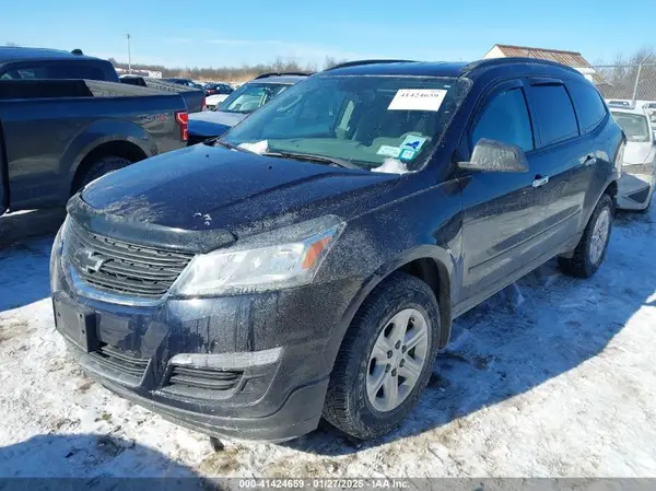 1GNKVFKD4HJ248861 2017 CHEVROLET TRAVERSE - Image 2