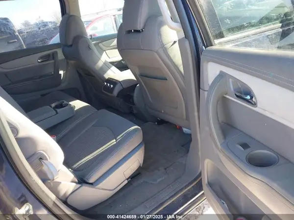 1GNKVFKD4HJ248861 2017 CHEVROLET TRAVERSE - Image 8