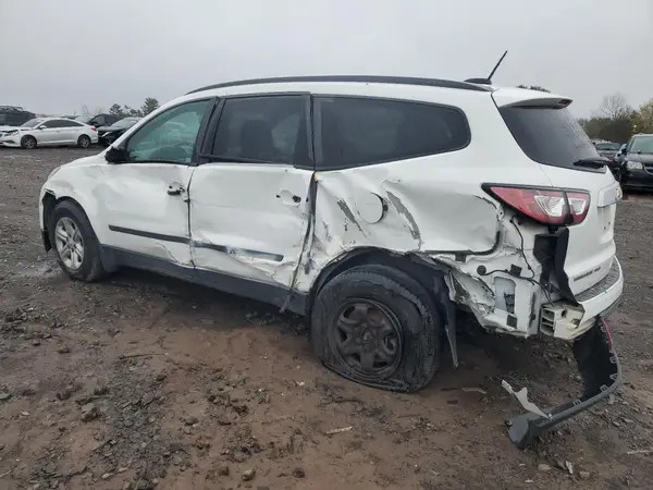 1GNKVFKD4HJ349379 2017 CHEVROLET TRAVERSE - Image 2