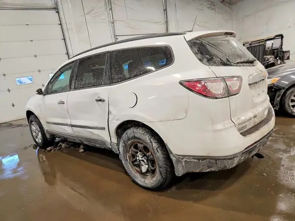 1GNKVFKD5HJ100587 2017 CHEVROLET TRAVERSE - Image 2