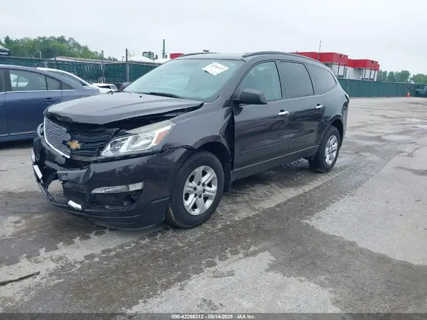 1GNKVFKD5HJ156836 2017 CHEVROLET TRAVERSE - Image 2