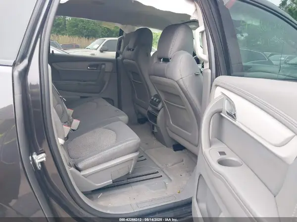 1GNKVFKD5HJ156836 2017 CHEVROLET TRAVERSE - Image 8