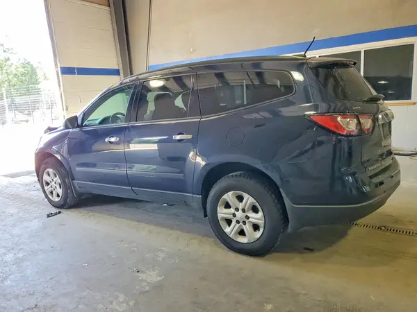 1GNKVFKD6HJ227476 2017 CHEVROLET TRAVERSE - Image 2