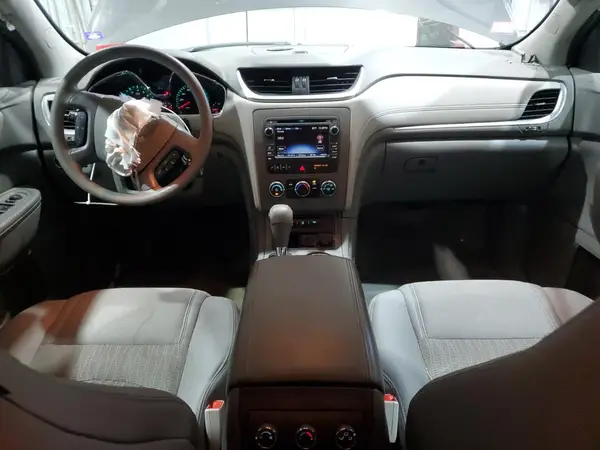 1GNKVFKD6HJ257075 2017 CHEVROLET TRAVERSE - Image 8
