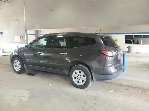 1GNKVFKD6HJ328081 2017 CHEVROLET TRAVERSE - Image 2