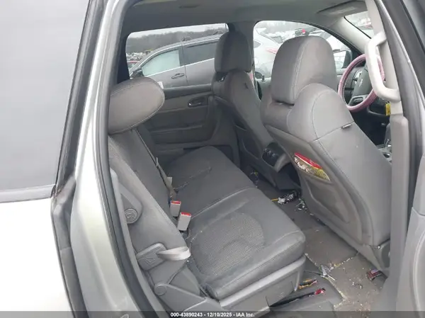 1GNKVFKD6HJ347844 2017 CHEVROLET TRAVERSE - Image 8