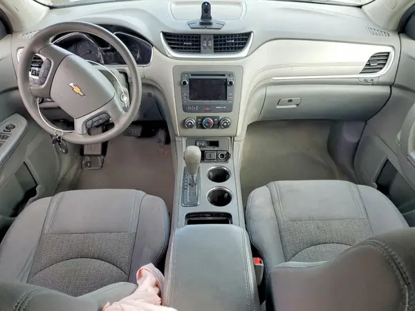 1GNKVFKD7HJ351210 2017 CHEVROLET TRAVERSE - Image 8