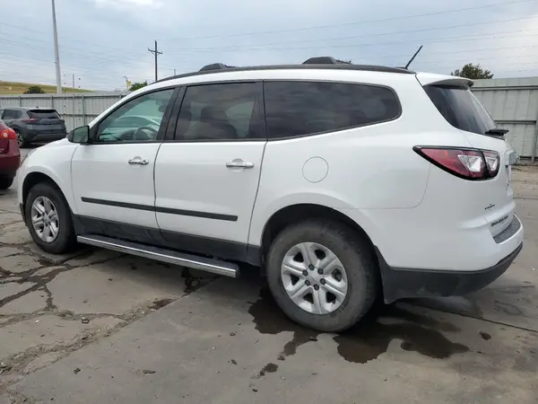 1GNKVFKD8HJ248068 2017 CHEVROLET TRAVERSE - Image 2
