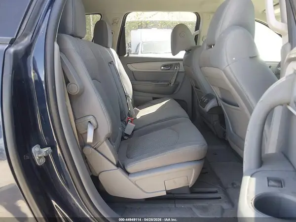 1GNKVFKD8HJ256638 2017 CHEVROLET TRAVERSE - Image 8
