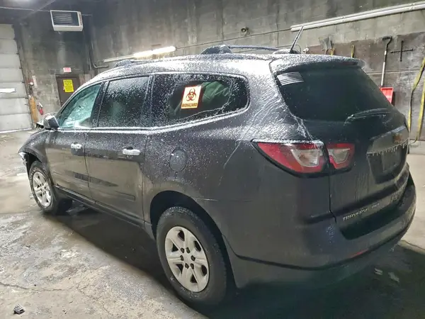 1GNKVFKD8HJ293303 2017 CHEVROLET TRAVERSE - Image 2