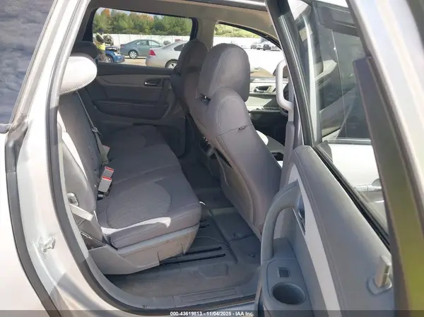 1GNKVFKD9GJ189465 2016 CHEVROLET TRAVERSE - Image 8