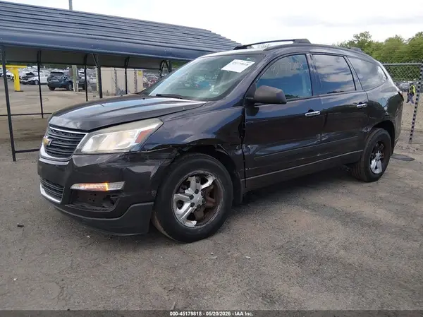 1GNKVFKD9GJ237045 2016 CHEVROLET TRAVERSE - Image 2