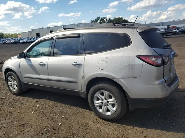 1GNKVFKD9HJ339155 2017 CHEVROLET TRAVERSE - Image 2