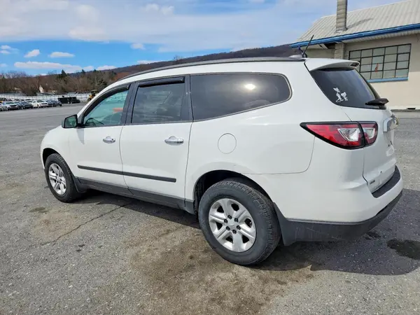 1GNKVFKDXGJ133213 2016 CHEVROLET TRAVERSE - Image 2