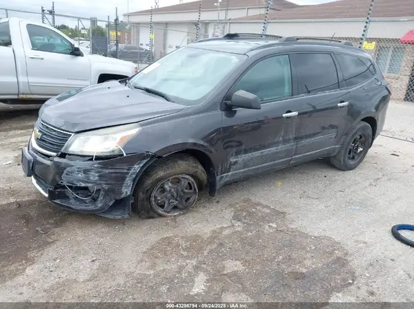 1GNKVFKDXGJ240052 2016 CHEVROLET TRAVERSE - Image 2