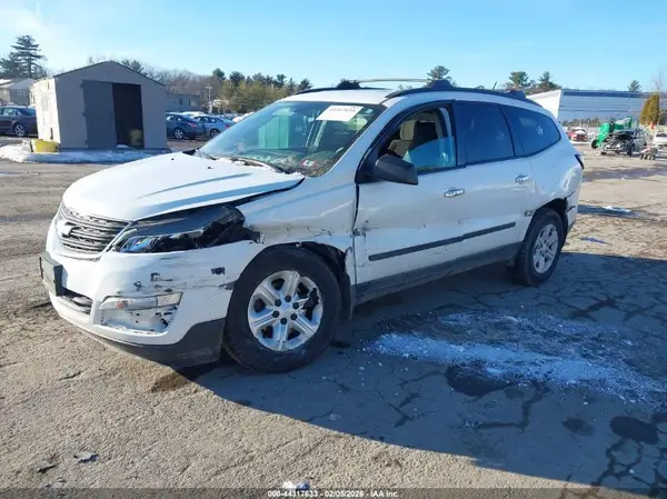 1GNKVFKDXHJ103663 2017 CHEVROLET TRAVERSE - Image 2