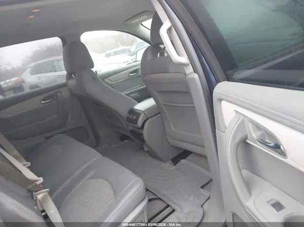 1GNKVFKDXHJ245799 2017 CHEVROLET TRAVERSE - Image 8