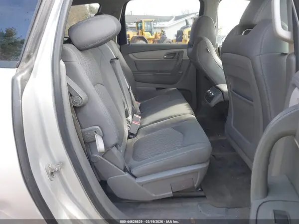 1GNKVFKDXHJ323529 2017 CHEVROLET TRAVERSE - Image 8