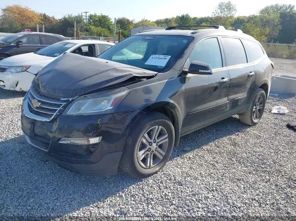 1GNKVGKD0GJ102588 2016 CHEVROLET TRAVERSE - Image 2